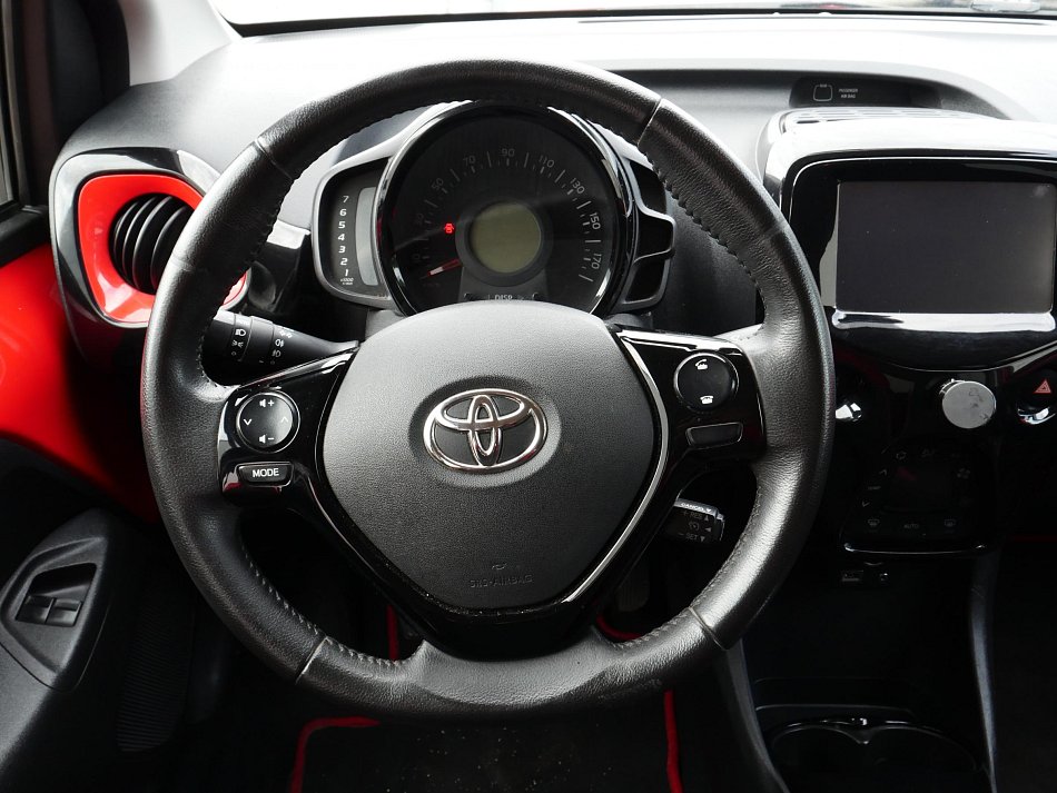 Toyota Aygo 1.0i 