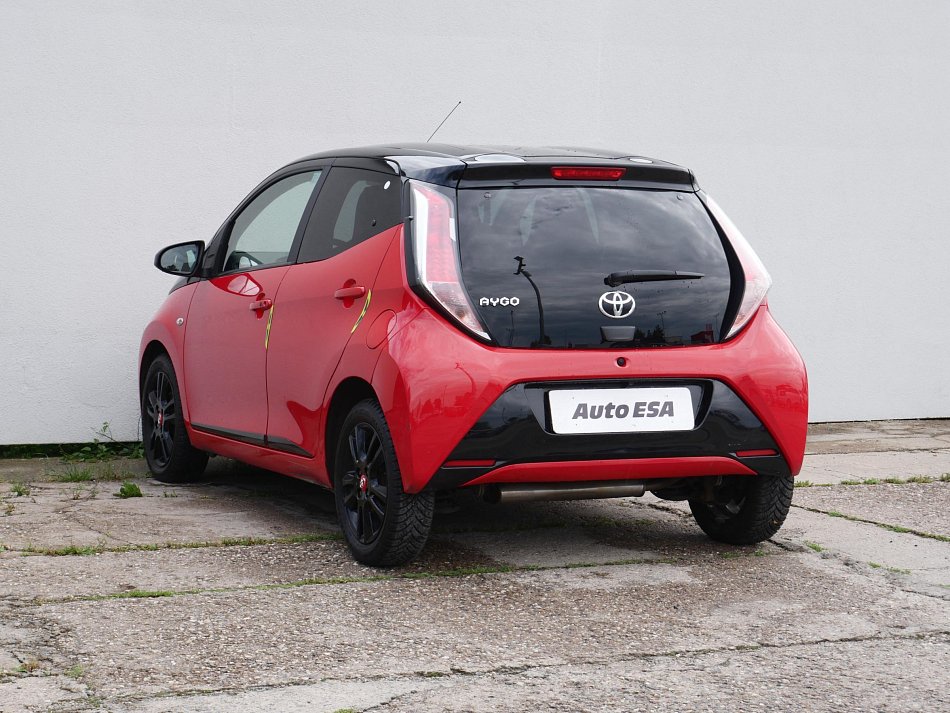 Toyota Aygo 1.0i 