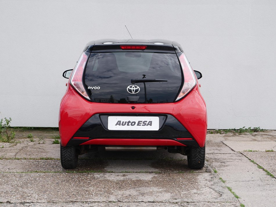 Toyota Aygo 1.0i 