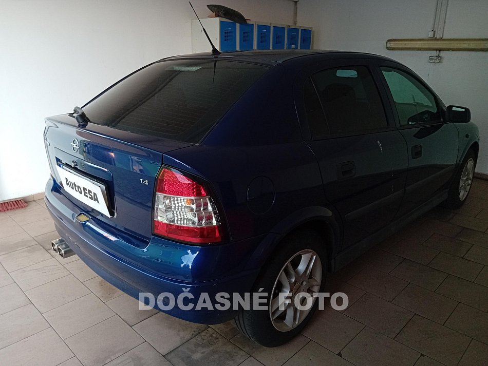 Opel Astra 1.4i 