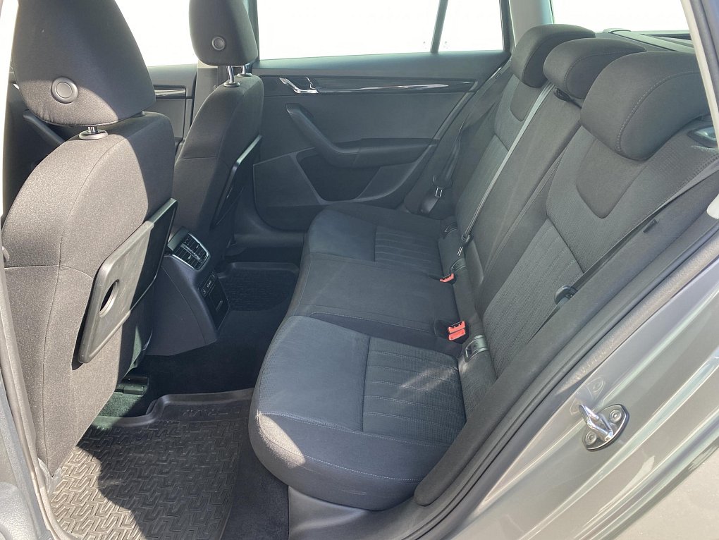 Škoda Octavia III 2.0 TSi Style