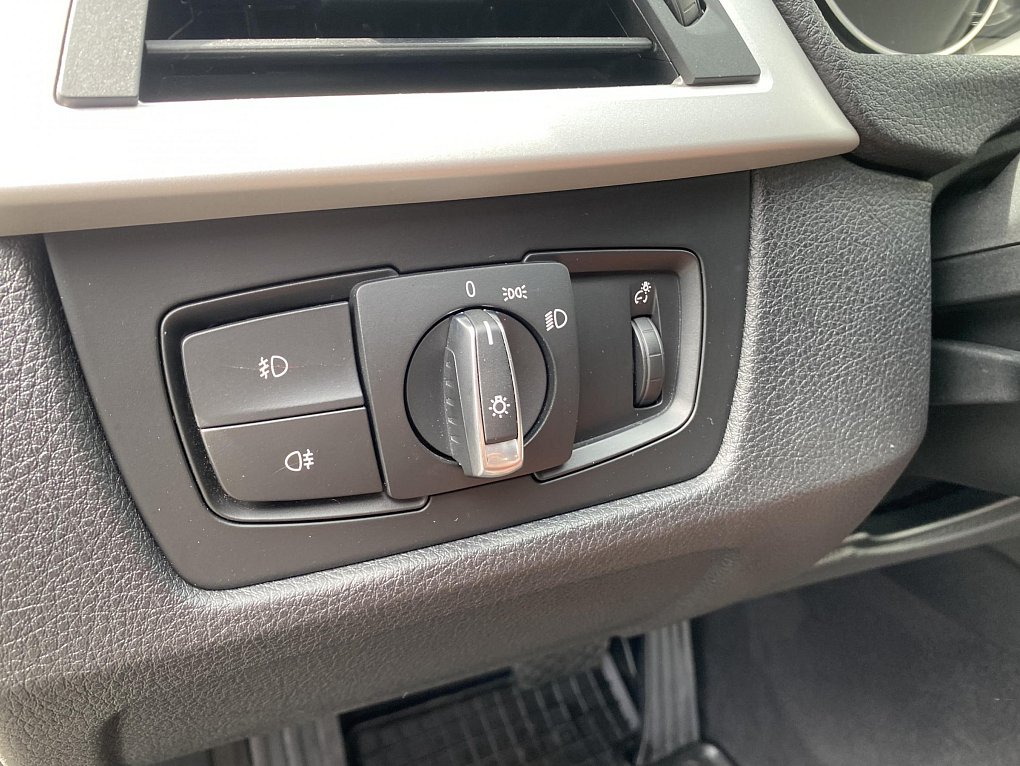 BMW Řada 3 3.0i  335i
