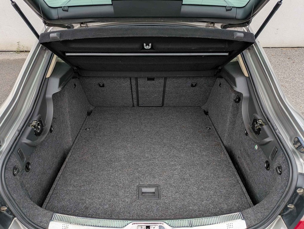 Škoda Superb II 2.0 TDi Elegance