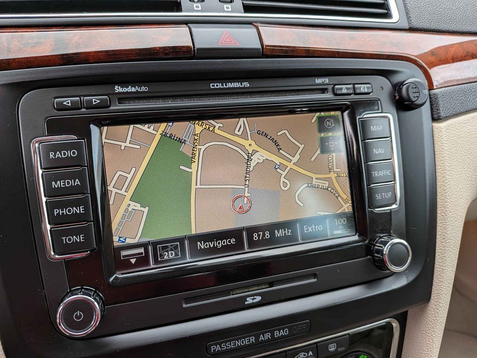 Škoda Superb II 2.0 TDi Elegance