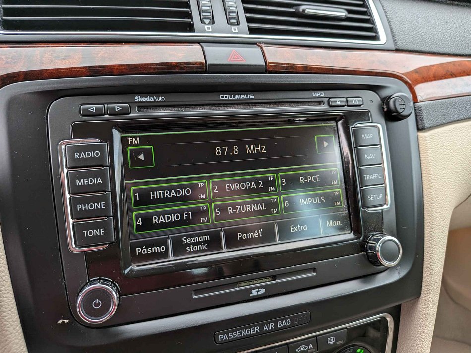 Škoda Superb II 2.0 TDi Elegance