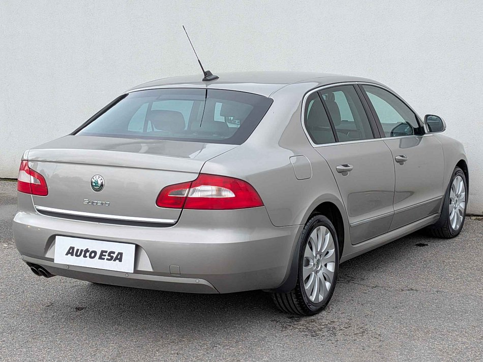 Škoda Superb II 2.0 TDi Elegance