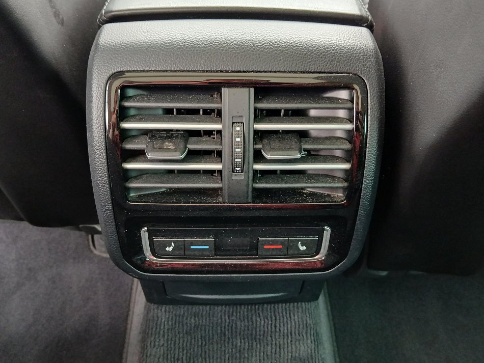 Volkswagen Passat 2.0 TDi Highline