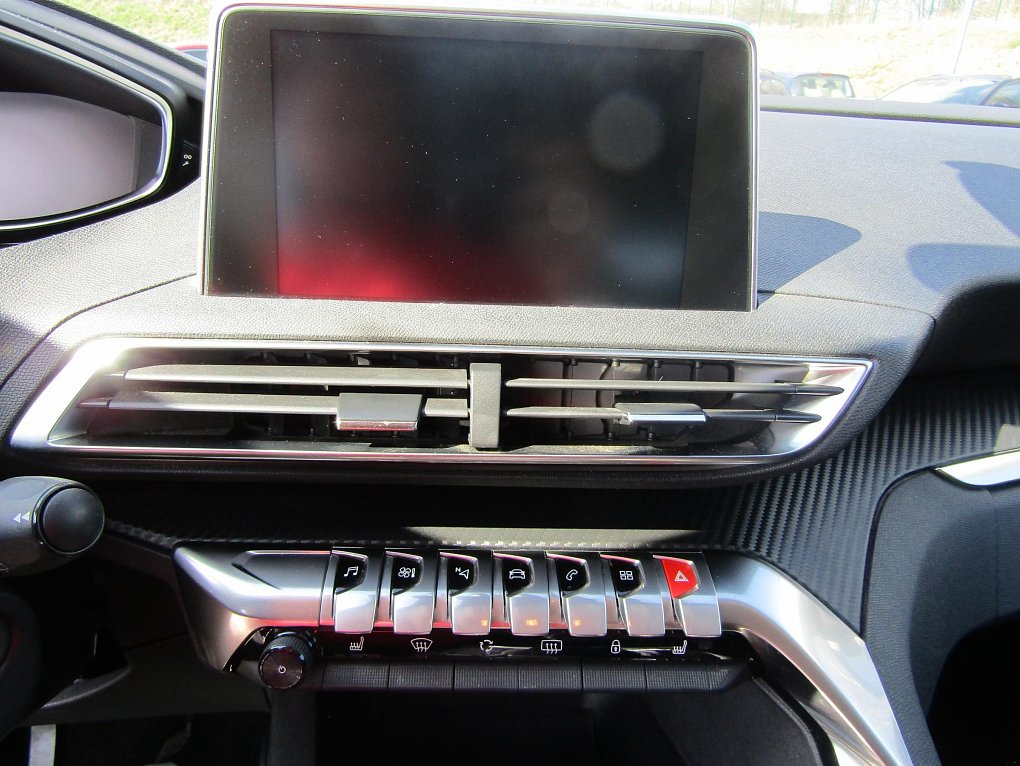 Peugeot 5008 1.5 HDi 