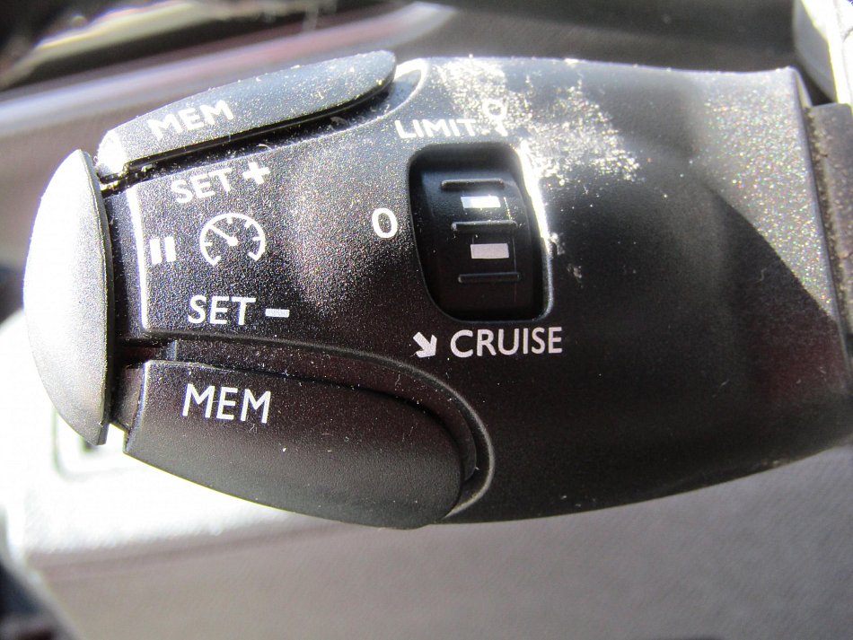 Peugeot 5008 1.5 HDi 