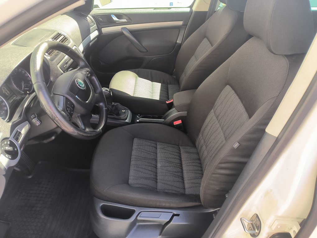 Škoda Octavia II 2-0 TDi Elegance 4x4