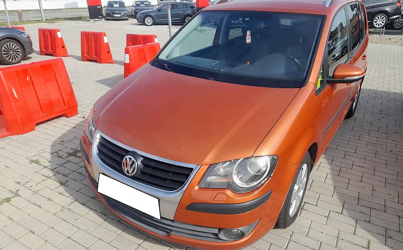 Volkswagen Touran 1.9 TDI 