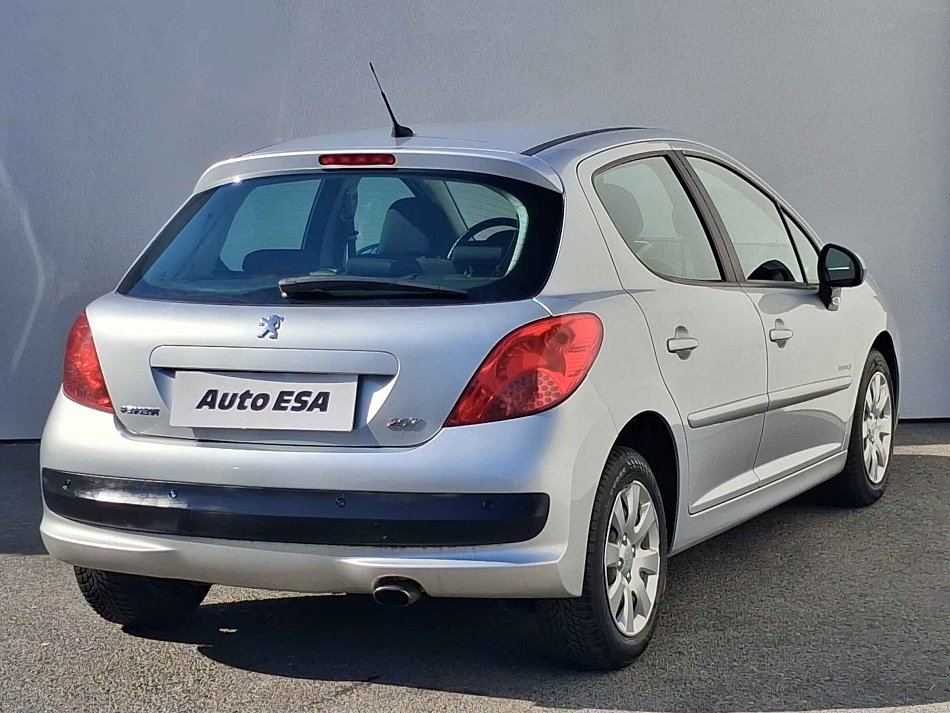 Peugeot 207 1.4i 
