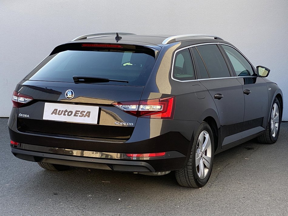 Škoda Superb III 2.0 TSI 