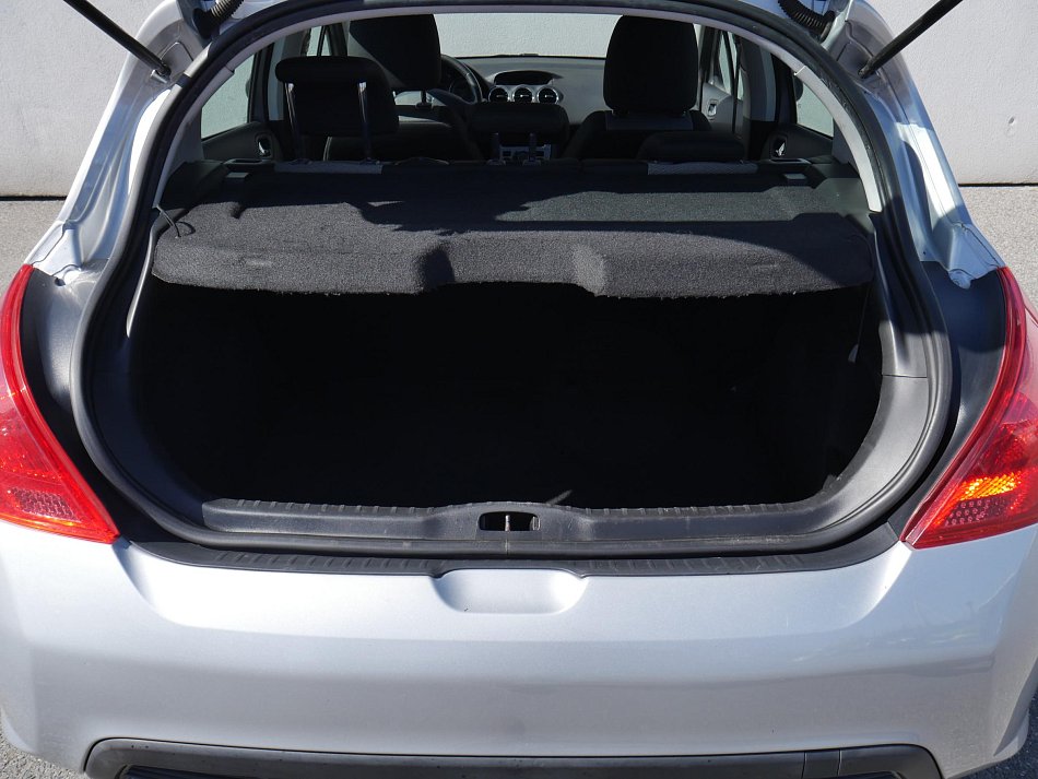 Peugeot 308 1.6 HDi 