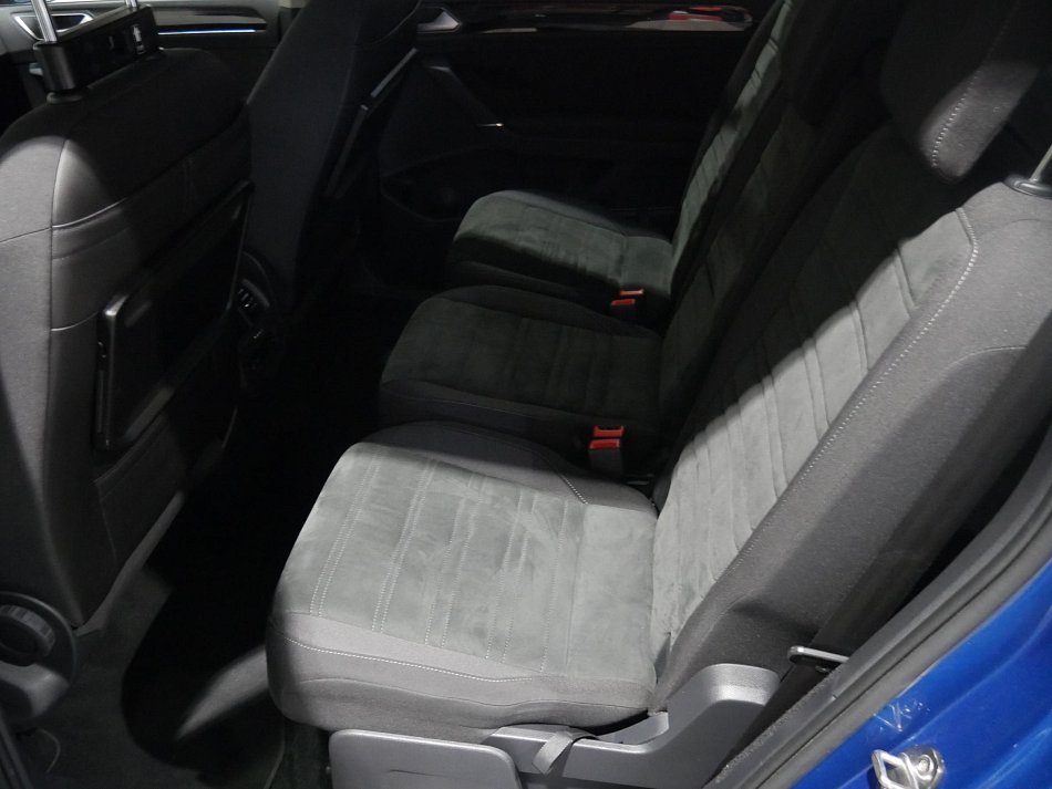 Volkswagen Touran 2.0 TDi 