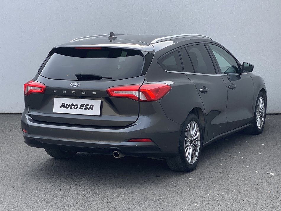 Ford Focus 1.0EB Titanium