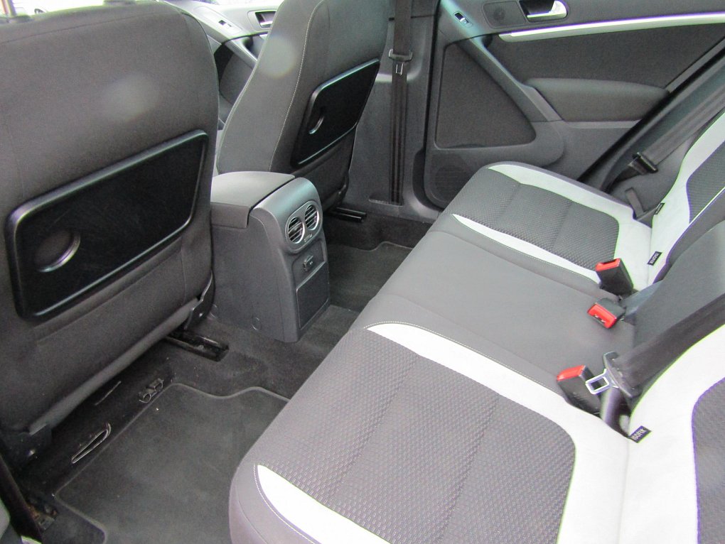 Volkswagen Tiguan 2.0 TDi R-line 4x4