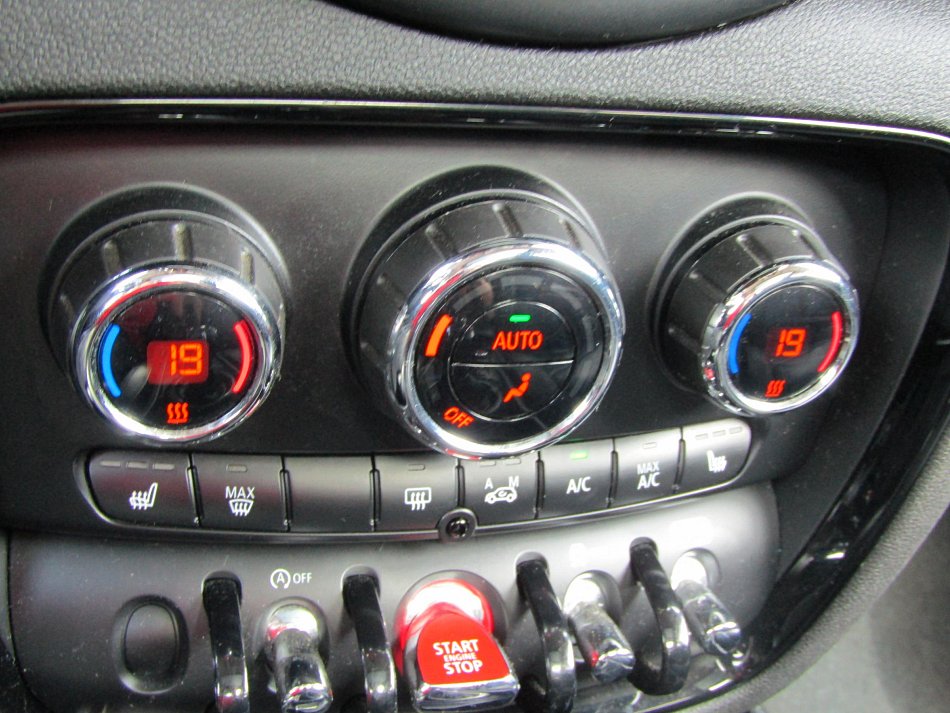 Mini Cooper 1.5i 