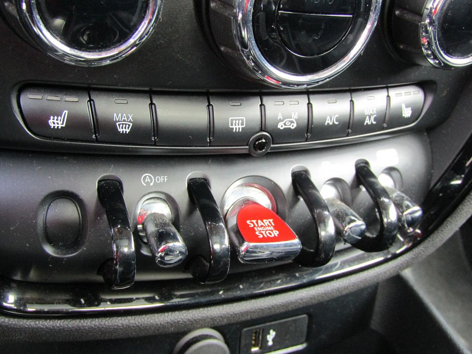 Mini Cooper 1.5i 