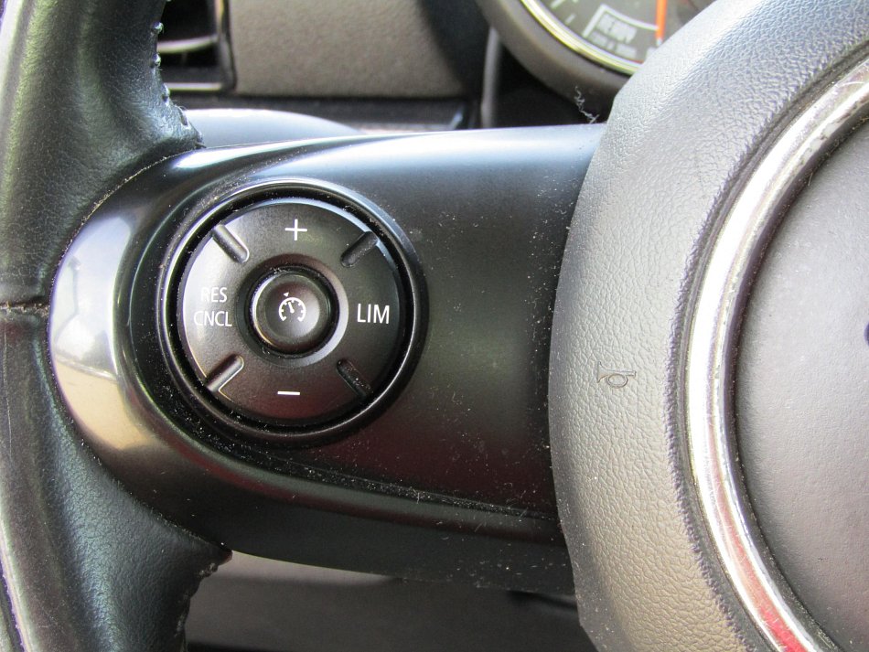 Mini Cooper 1.5i 