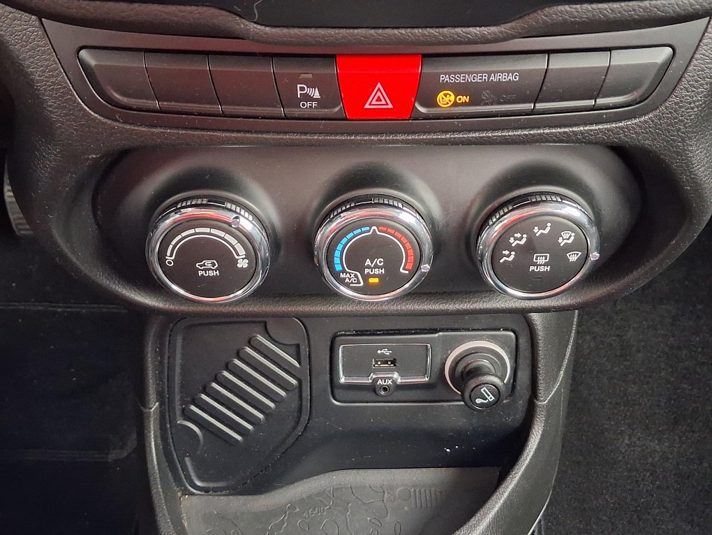 Jeep Renegade 1.4 M-AIR Longitude