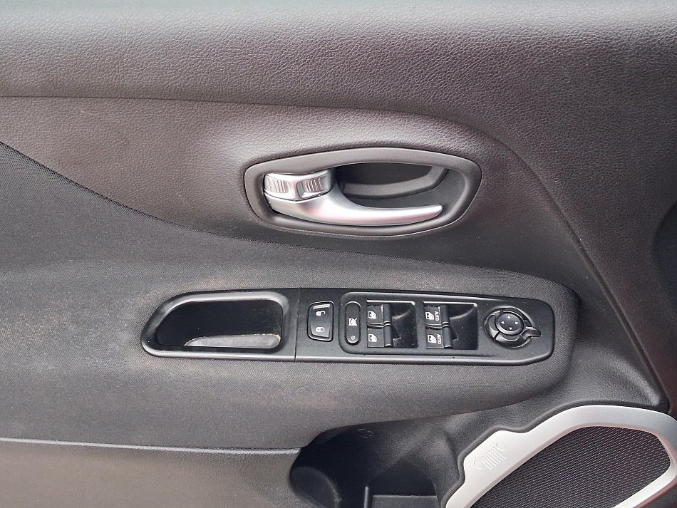 Jeep Renegade 1.4 M-AIR Longitude