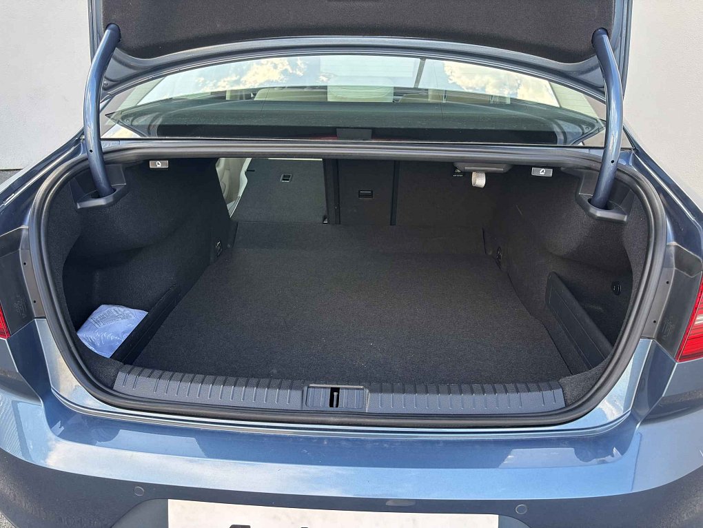 Volkswagen Passat 1.8TSi 