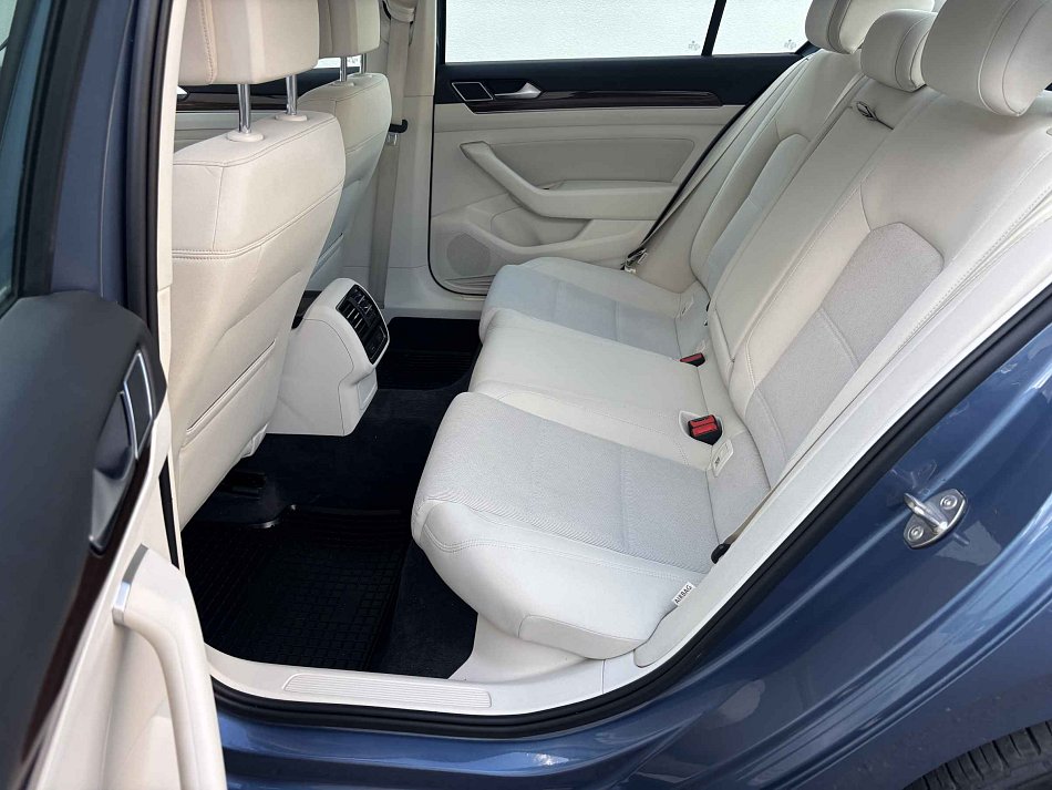 Volkswagen Passat 1.8TSi 