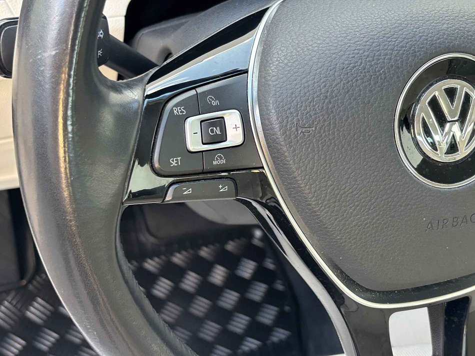 Volkswagen Passat 1.8TSi 