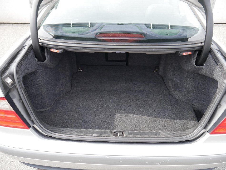 Mercedes-Benz CLK 2.3i  230 K