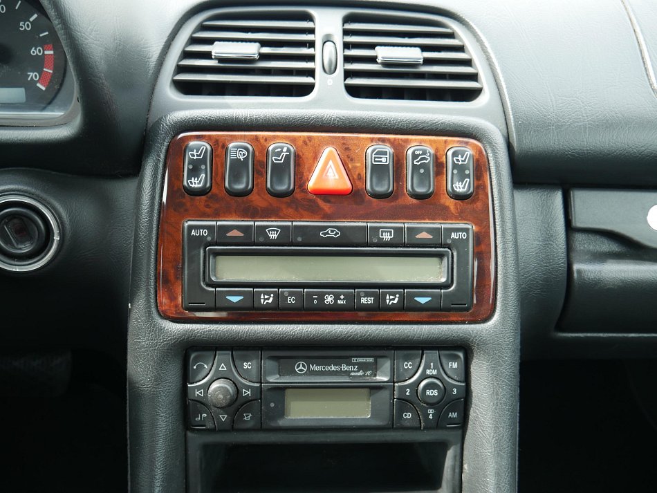 Mercedes-Benz CLK 2.3i  230 K