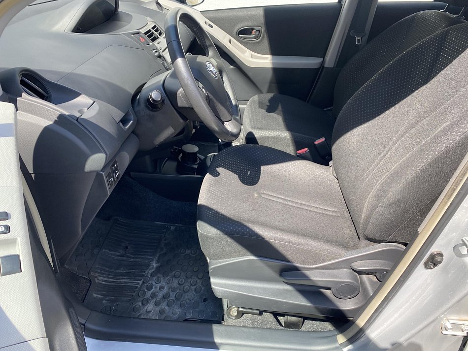 Toyota Yaris 1.0 VVT-i 