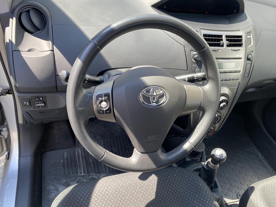 Toyota Yaris 1.0 VVT-i 