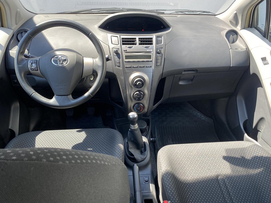 Toyota Yaris 1.0 VVT-i 