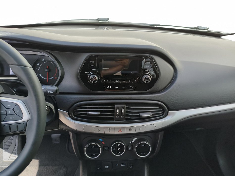 Fiat Tipo 1.4 i  Street