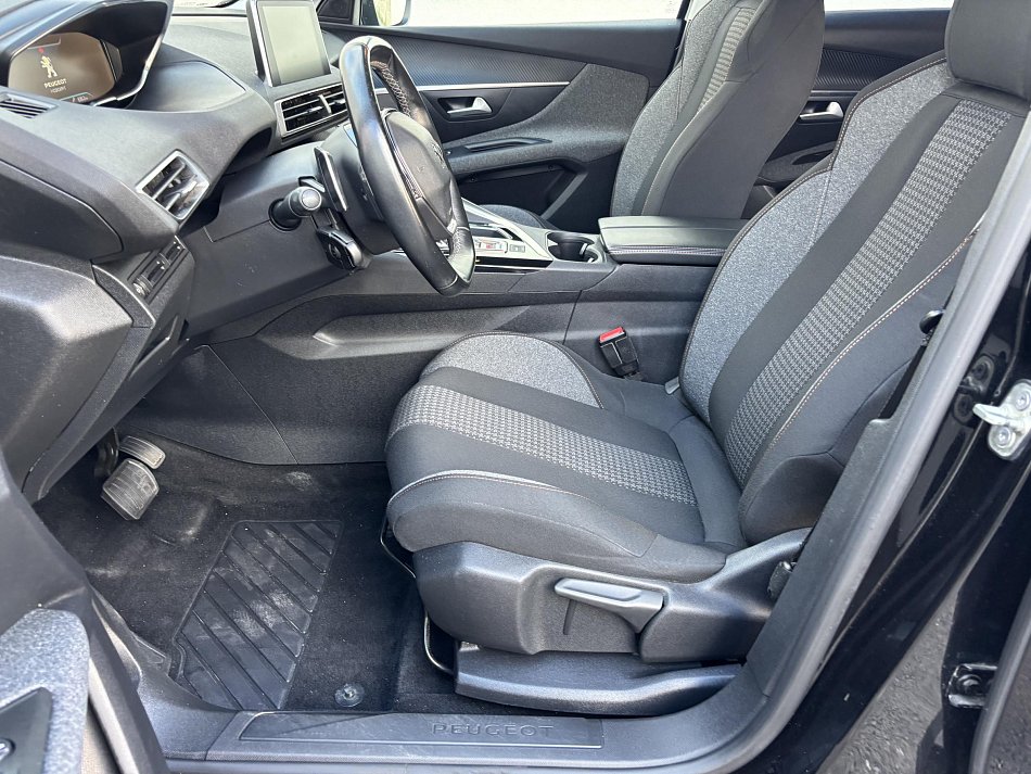 Peugeot 3008 1.5 HDi Active