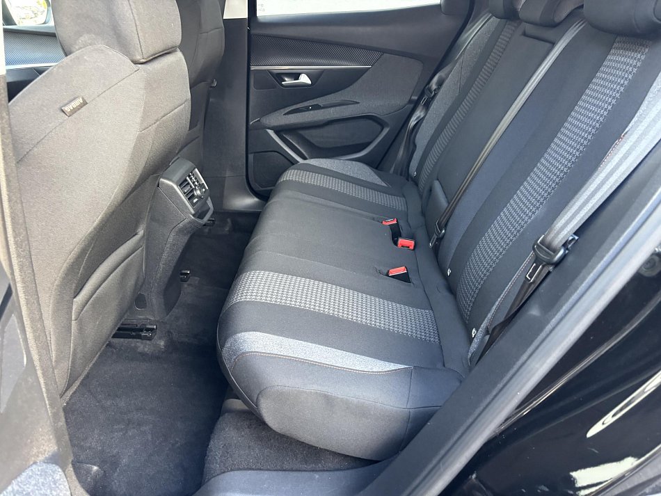 Peugeot 3008 1.5 HDi Active