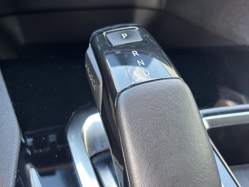 Peugeot 3008 1.5 HDi Active