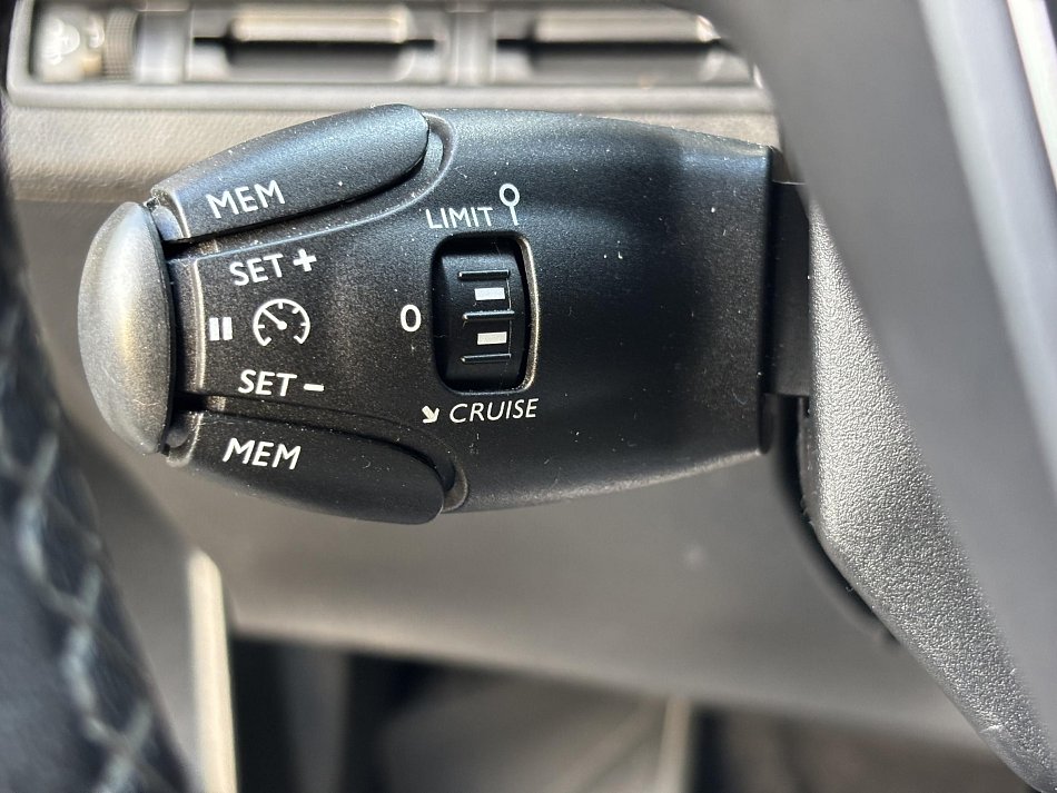 Peugeot 3008 1.5 HDi Active