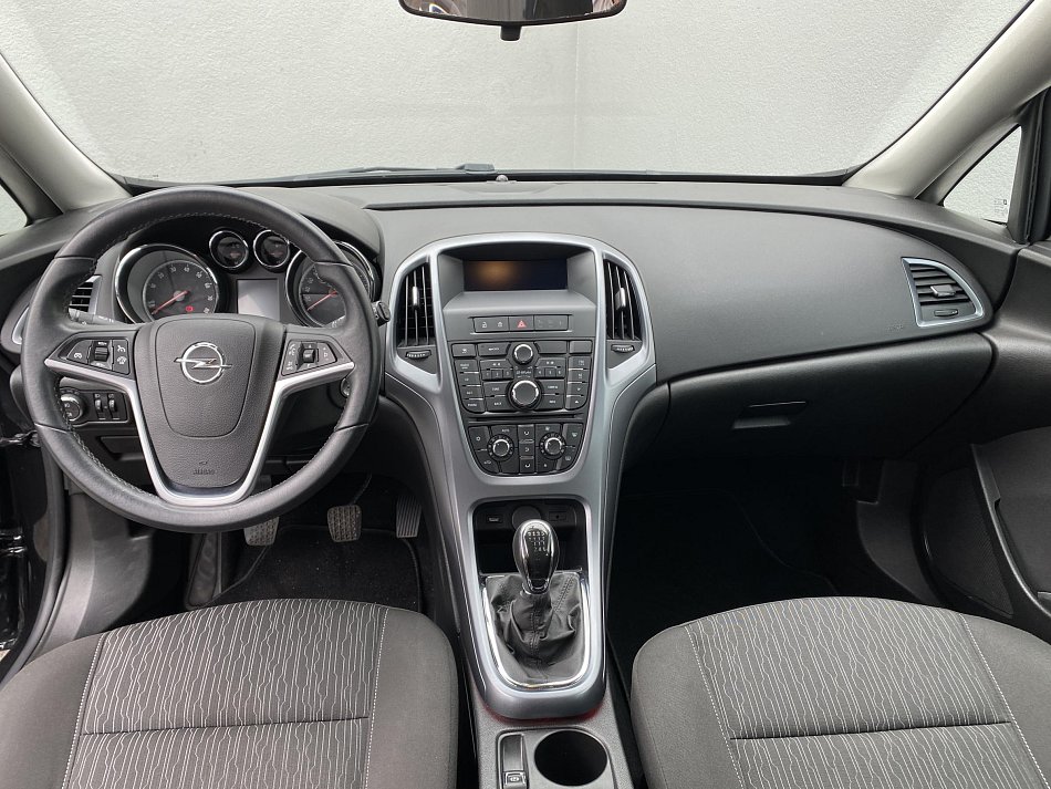 Opel Astra 1.4T Selection