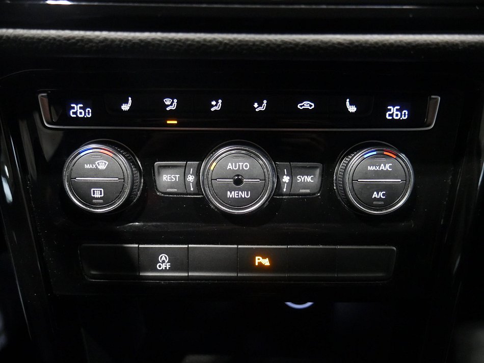 Volkswagen Touran 2.0 TDi 