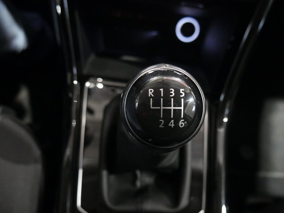 Volkswagen Touran 2.0 TDi 