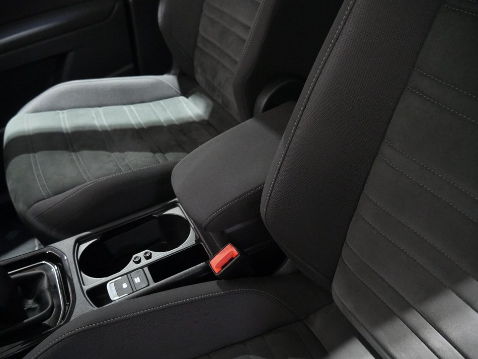 Volkswagen Touran 2.0 TDi 