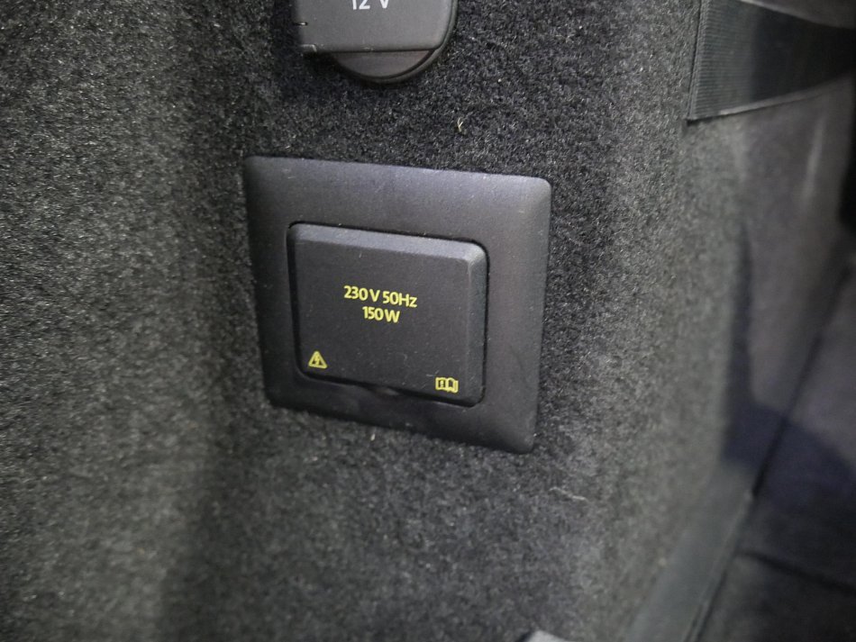 Volkswagen Touran 2.0 TDi 