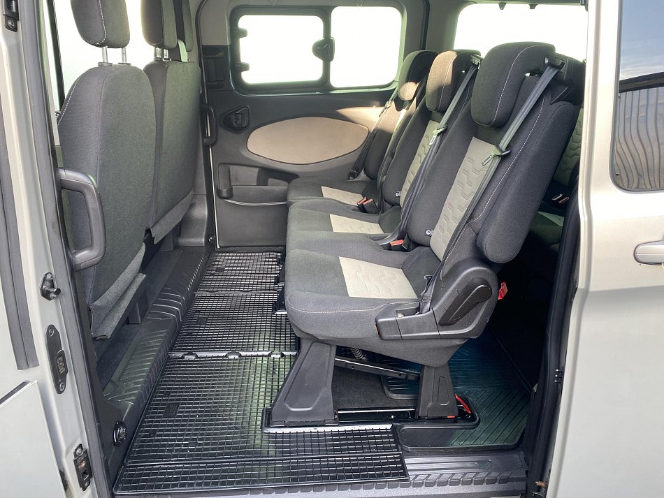 Ford Tourneo Custom 2.2TDCi Limited L2 9míst