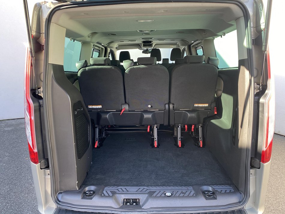 Ford Tourneo Custom 2.2TDCi Limited L2 9míst