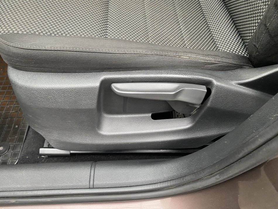 Škoda Octavia III 2.0 TDi Ambiente