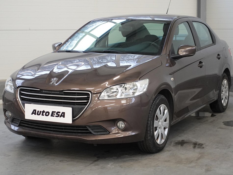Peugeot 301 1.2 VTi 