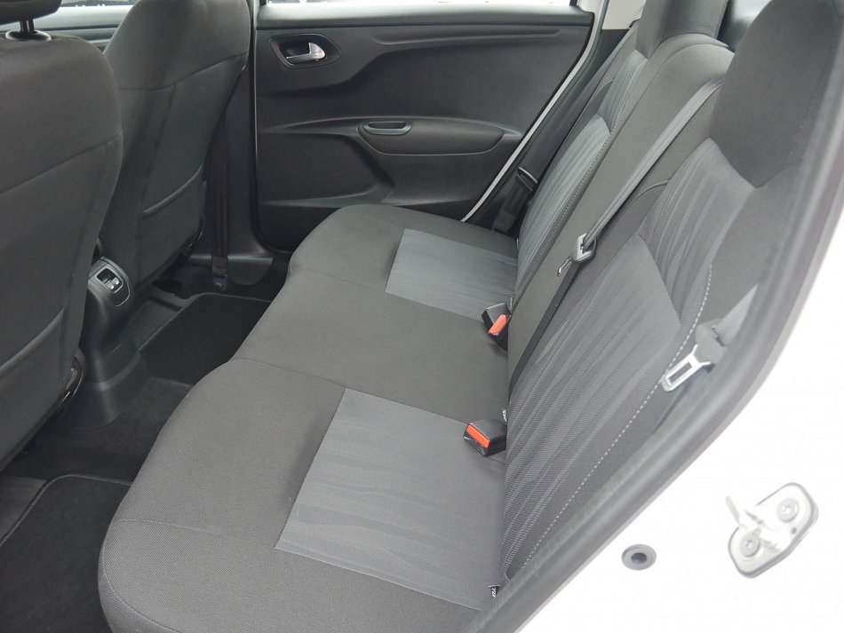 Peugeot 301 1.6 HDi Active