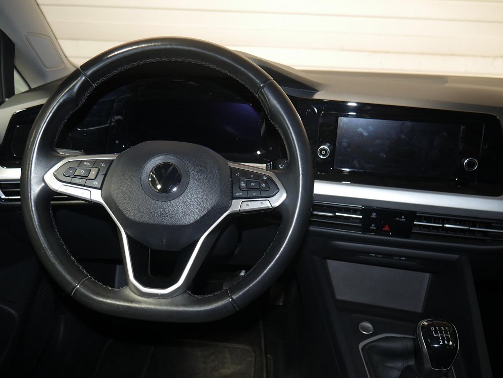 Volkswagen Golf 1.5 TSi 